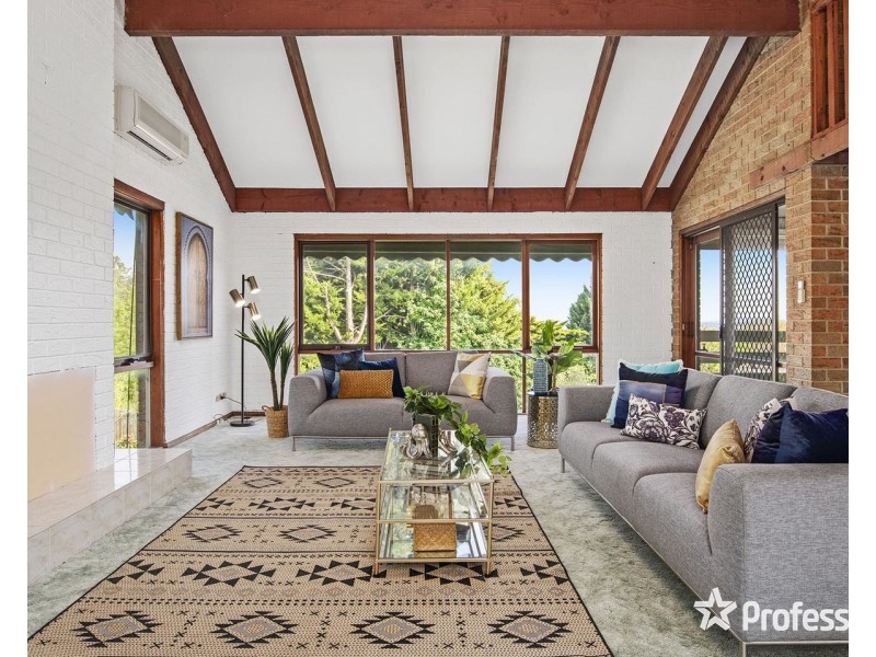 9 Highleigh Court, Mooroolbark VIC 3138