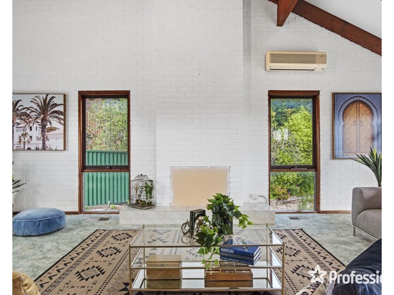 9 Highleigh Court, Mooroolbark VIC 3138