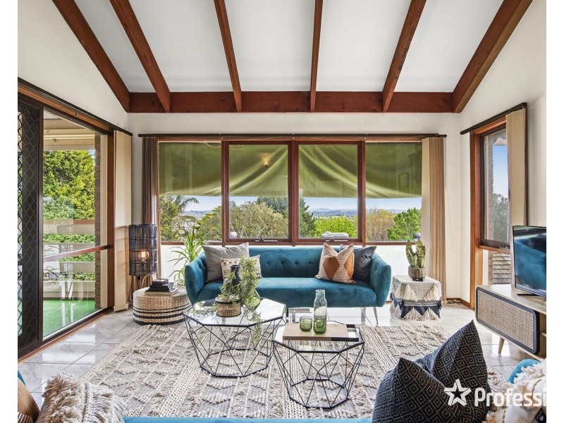 9 Highleigh Court, Mooroolbark VIC 3138