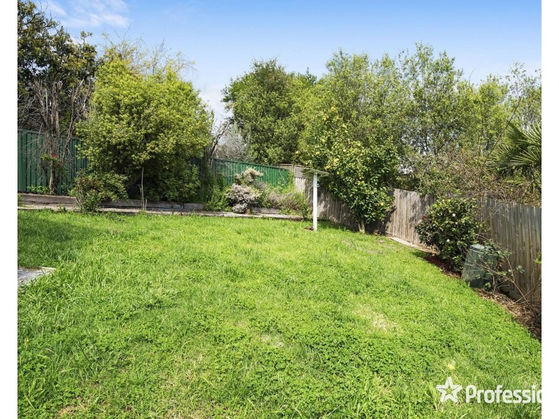 9 Highleigh Court, Mooroolbark VIC 3138