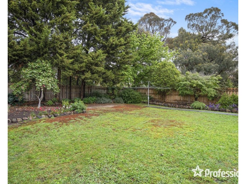 54 Barclay Avenue, Croydon VIC 3136