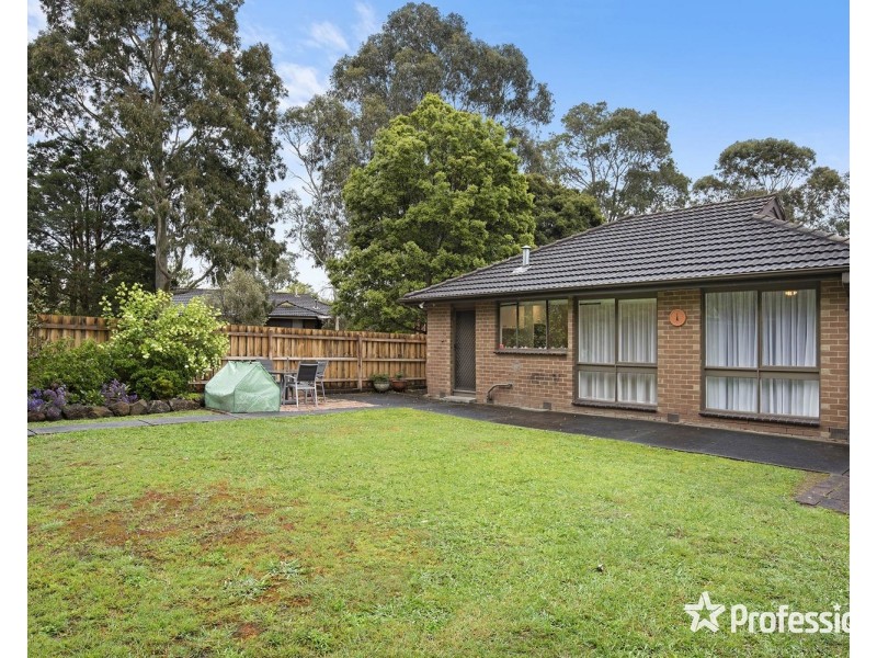 54 Barclay Avenue, Croydon VIC 3136