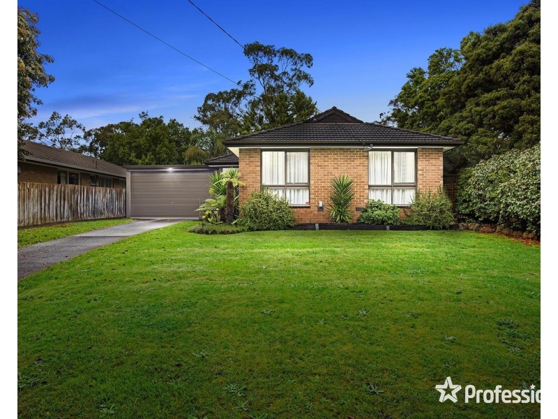 54 Barclay Avenue, Croydon VIC 3136