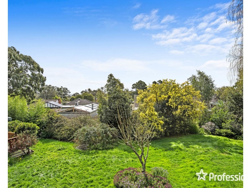 25-27 Eothen Lane, Kilsyth VIC 3137