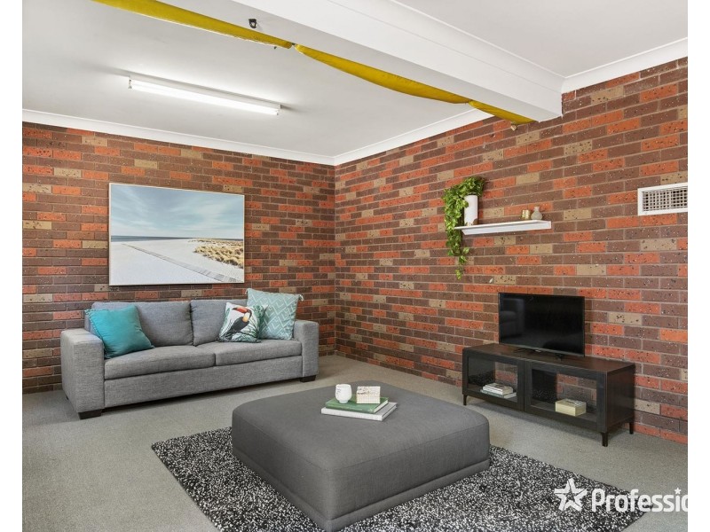 10 Baradine Road, Mooroolbark VIC 3138
