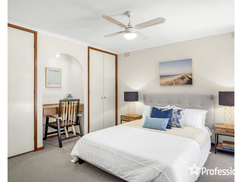 10 Baradine Road, Mooroolbark VIC 3138