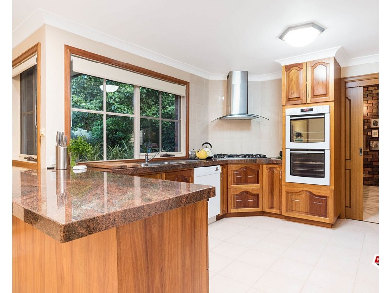 5 Gill Place, Mooroolbark VIC 3138