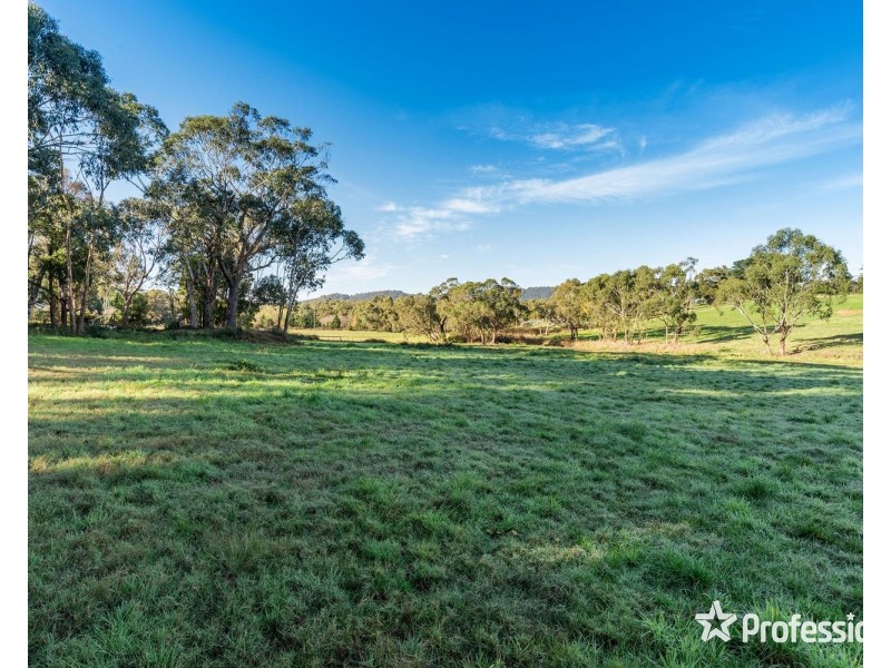 30 Jaxlee Close, Mooroolbark VIC 3138