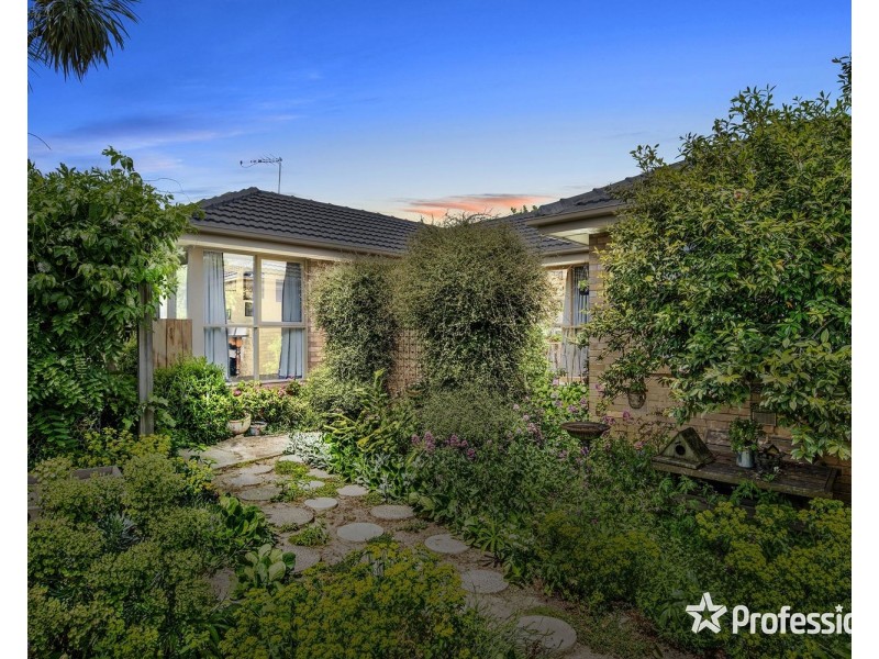 24 Durham Road, Kilsyth VIC 3137