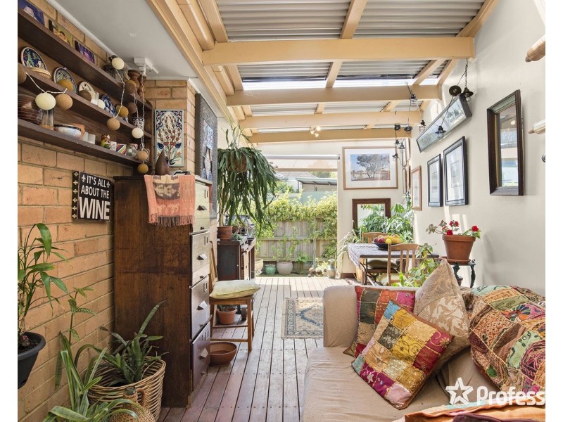 24 Durham Road, Kilsyth VIC 3137