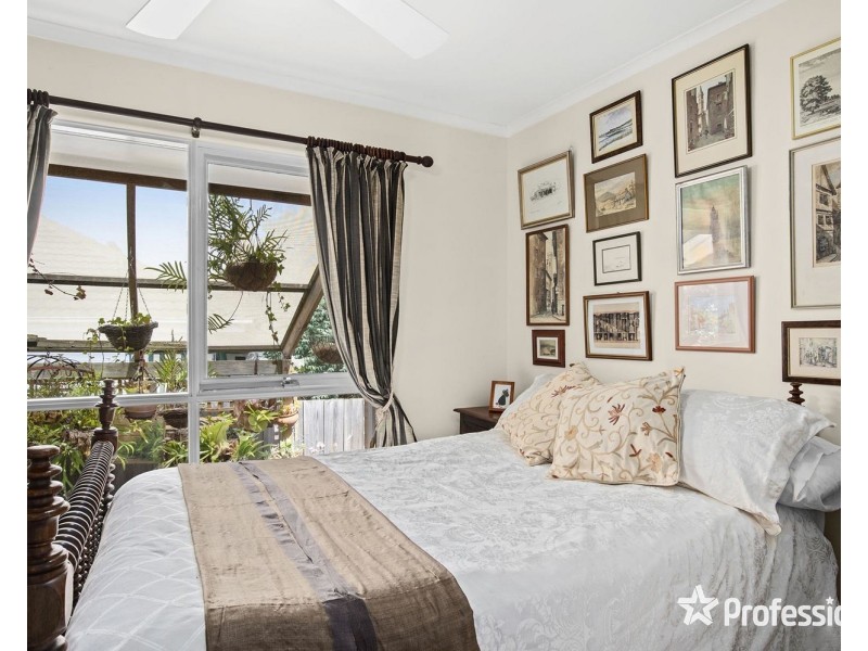 24 Durham Road, Kilsyth VIC 3137