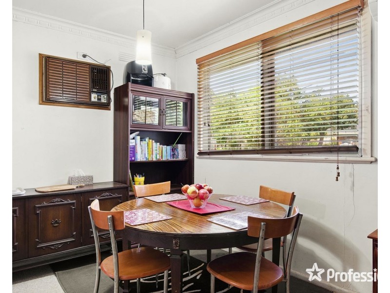 22 Selkirk Avenue, Wantirna VIC 3152