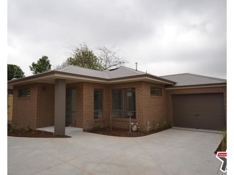 2/5 Alex Court, Mooroolbark VIC 3138