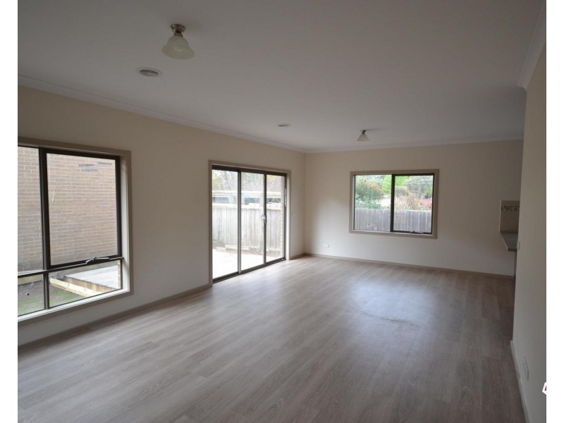 2/5 Alex Court, Mooroolbark VIC 3138