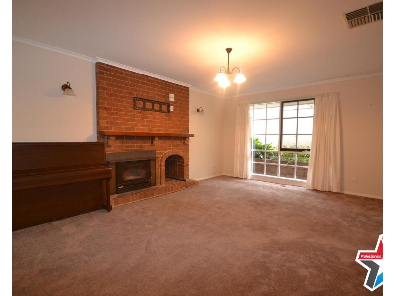 188 Cardigan Road, Mooroolbark VIC 3138