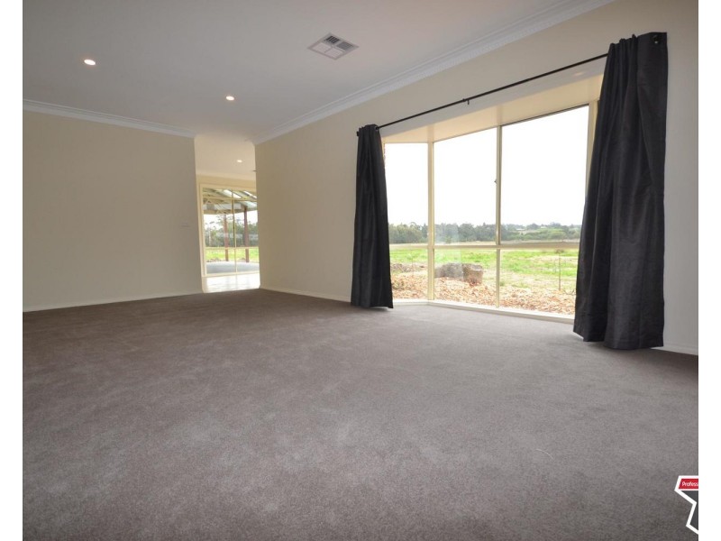 1640 Healesville-Koo Wee Rup Road, Woori Yallock VIC 3139