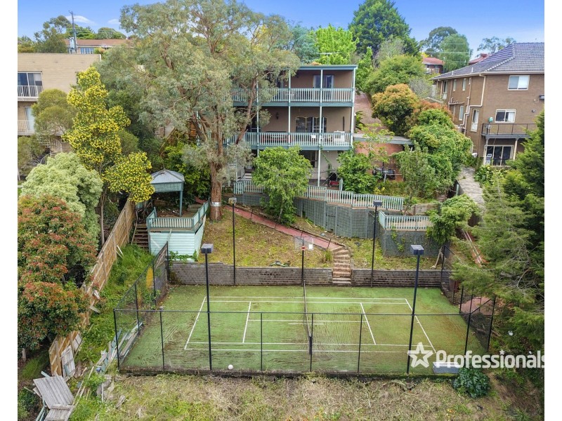28 Struan Avenue, Mooroolbark VIC 3138