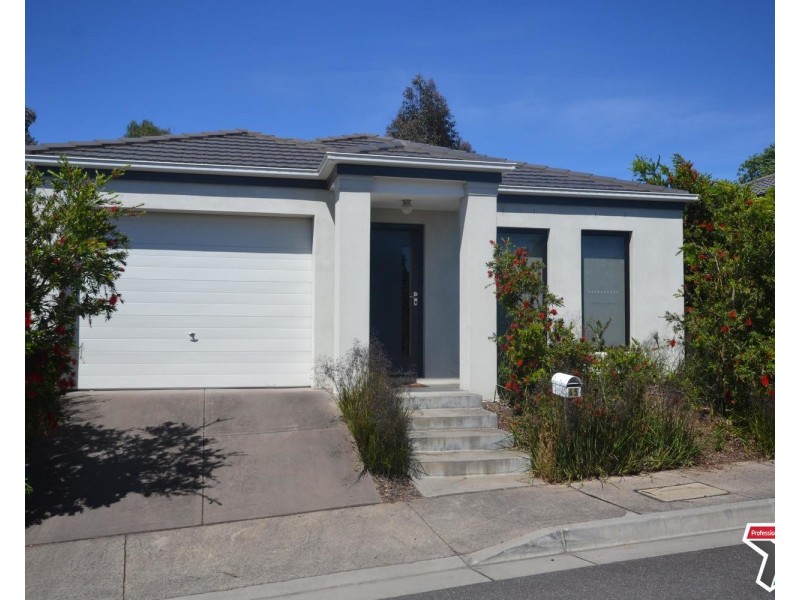 45 Tanika Circuit, Croydon VIC 3136