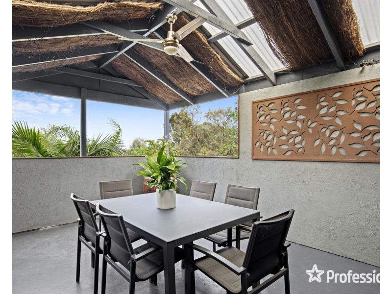 12 Eastwood Crescent, Mooroolbark VIC 3138