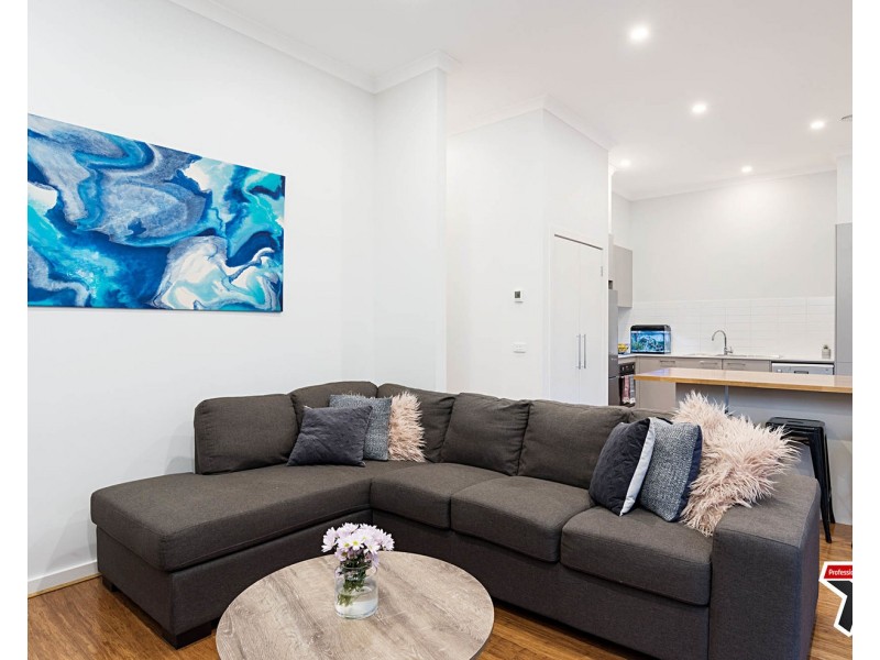 2 Cedar Close, Mooroolbark VIC 3138