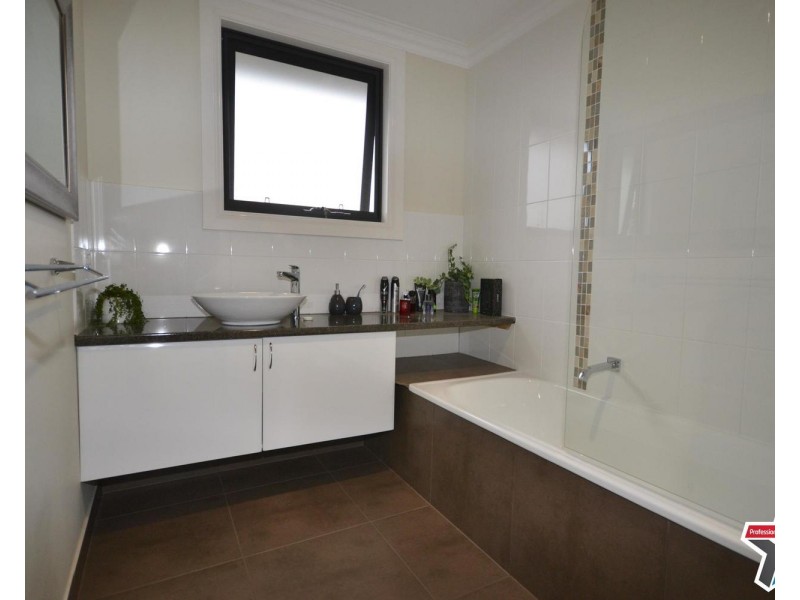 14a Rowan Street, Croydon VIC 3136