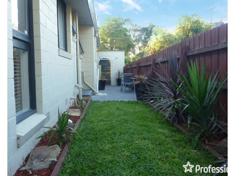 2 Moana Drive, Mooroolbark VIC 3138