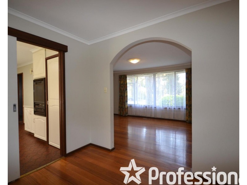 4 Penrose Court, Croydon North VIC 3136