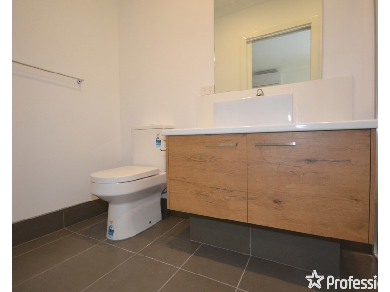 4/46 Winyard Drive, Mooroolbark VIC 3138