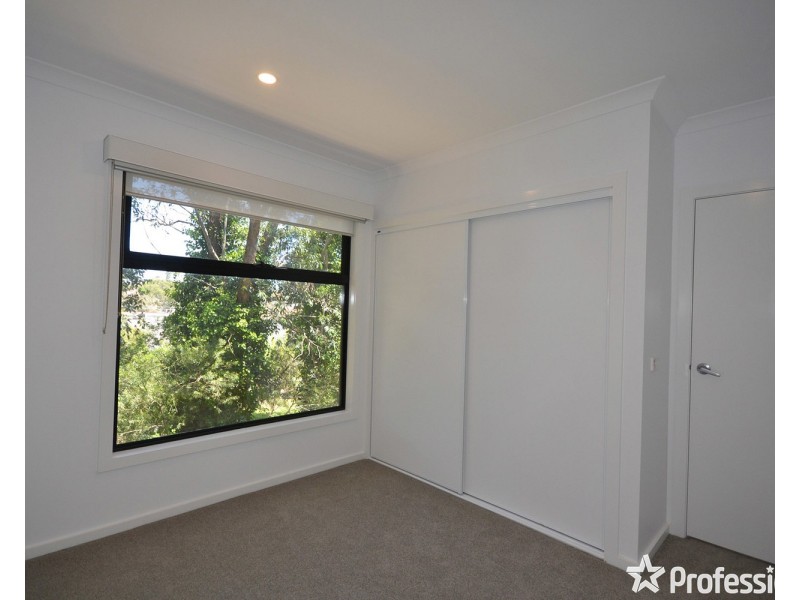 4/46 Winyard Drive, Mooroolbark VIC 3138