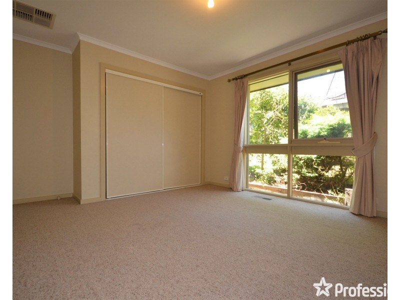 47 Old Kent Road, Mooroolbark VIC 3138