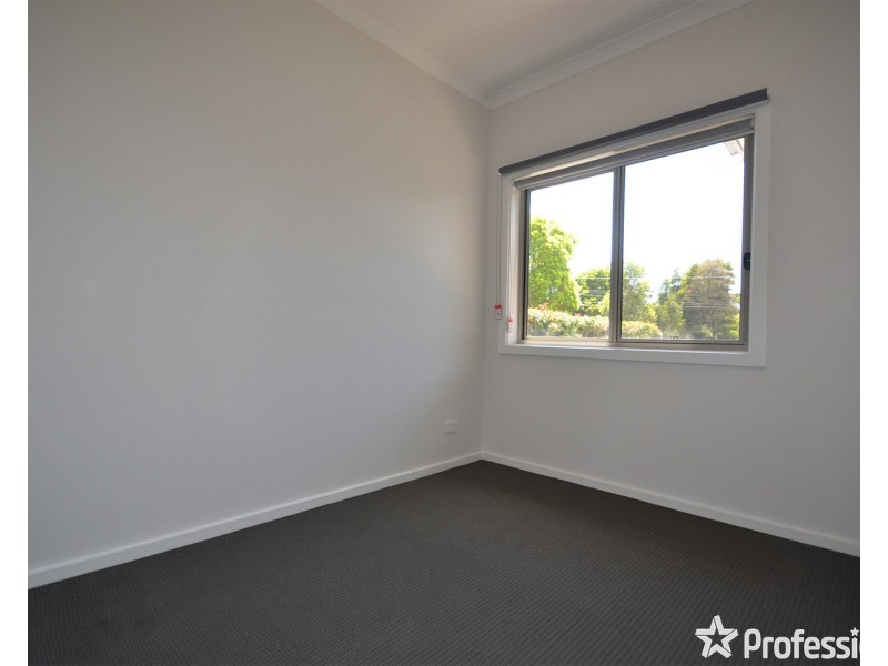 2 Reska Place, Mooroolbark VIC 3138