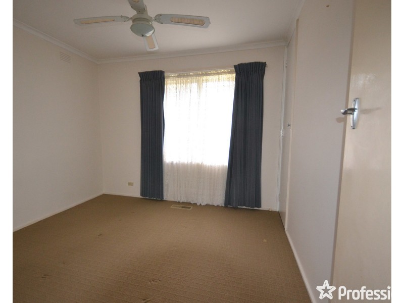 3 Uralla Court, Mooroolbark VIC 3138