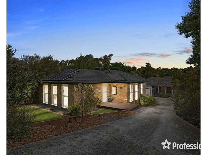 28 Swinburne Avenue, Mooroolbark VIC 3138
