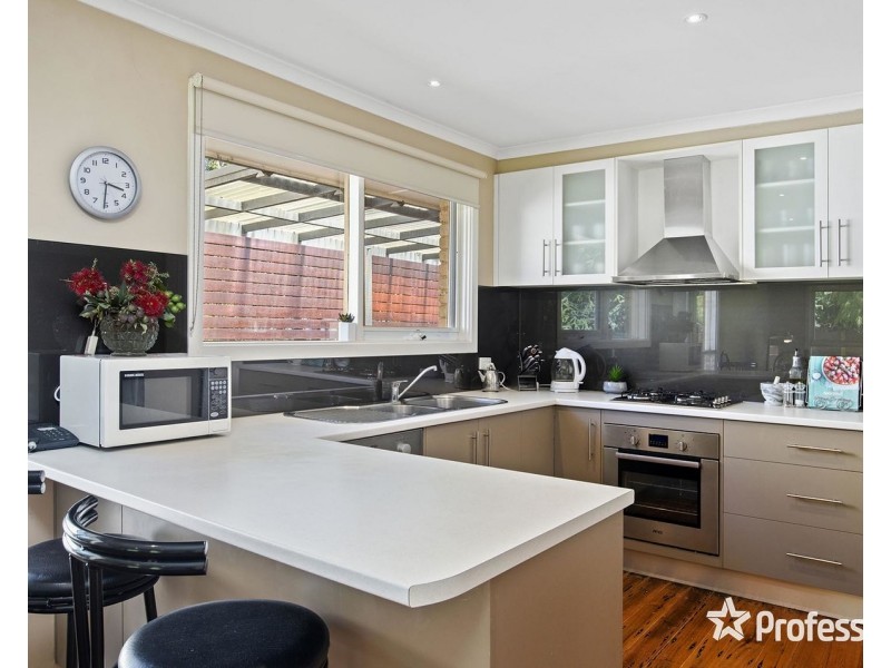 28 Swinburne Avenue, Mooroolbark VIC 3138