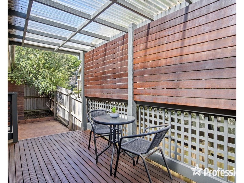 28 Swinburne Avenue, Mooroolbark VIC 3138