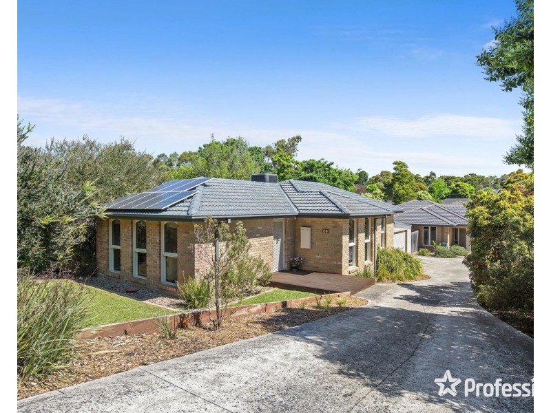 28 Swinburne Avenue, Mooroolbark VIC 3138