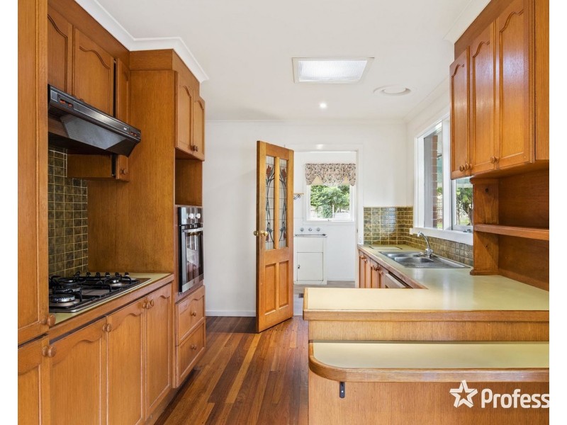 7 Hansford Close, Kilsyth VIC 3137