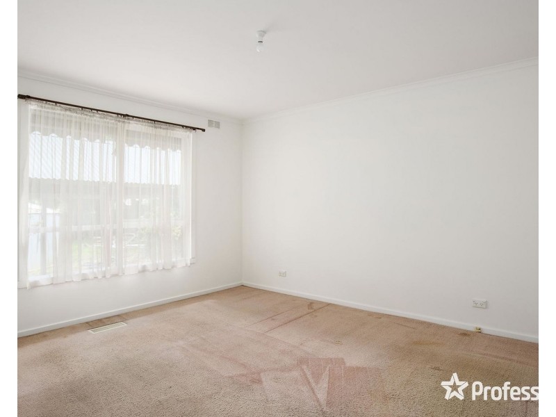 7 Hansford Close, Kilsyth VIC 3137