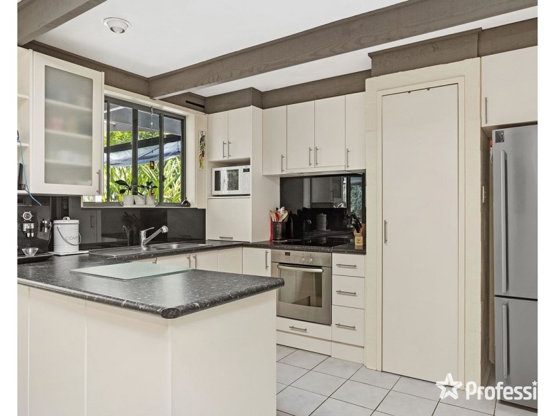 32 Jacaranda Avenue, Kilsyth VIC 3137