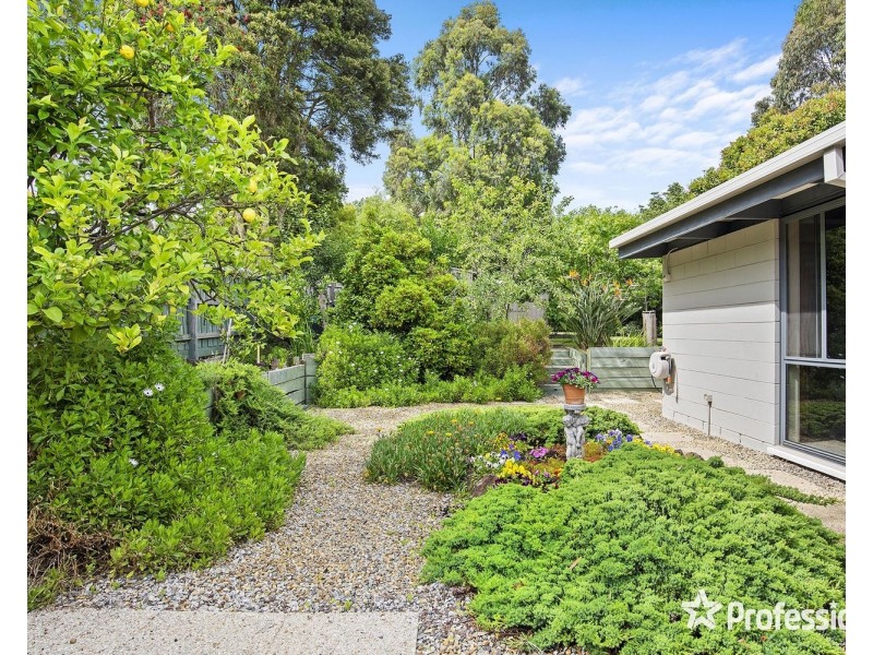 32 Jacaranda Avenue, Kilsyth VIC 3137