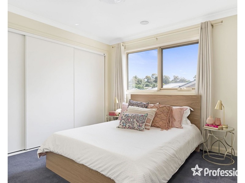 2/4-6 Cambridge Road, Mooroolbark VIC 3138