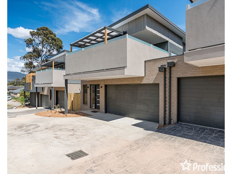 2 Floral Court, Mooroolbark VIC 3138