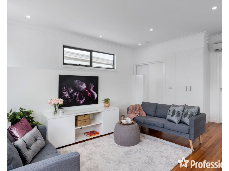 2 Floral Court, Mooroolbark VIC 3138