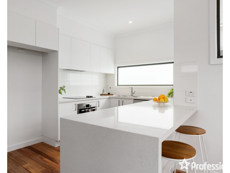 2 Floral Court, Mooroolbark VIC 3138