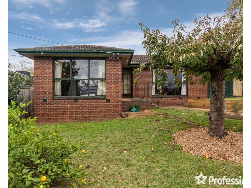 12 Biala Court, Mooroolbark VIC 3138