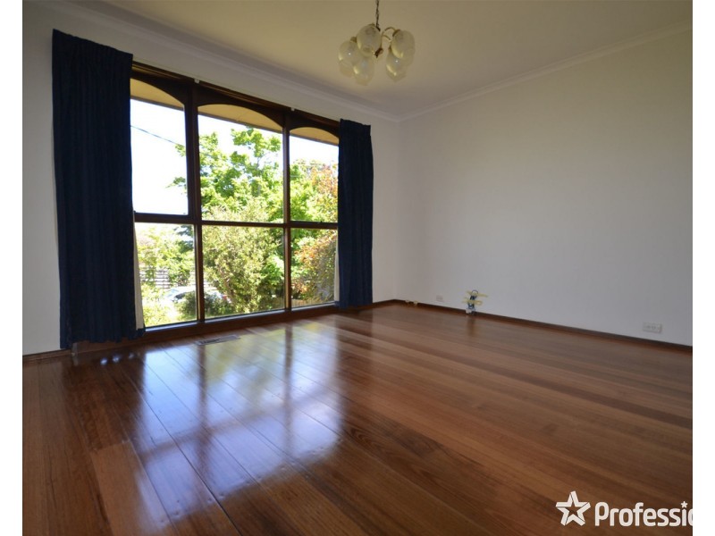 12 Biala Court, Mooroolbark VIC 3138