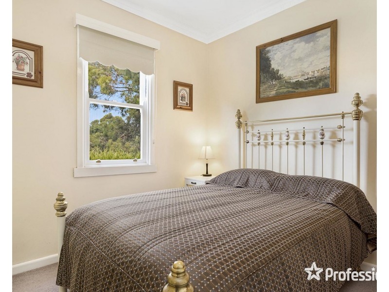 37 Bayswater Road, Croydon VIC 3136