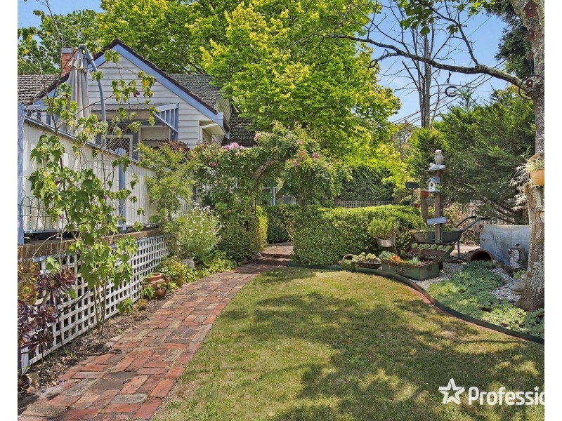 37 Bayswater Road, Croydon VIC 3136