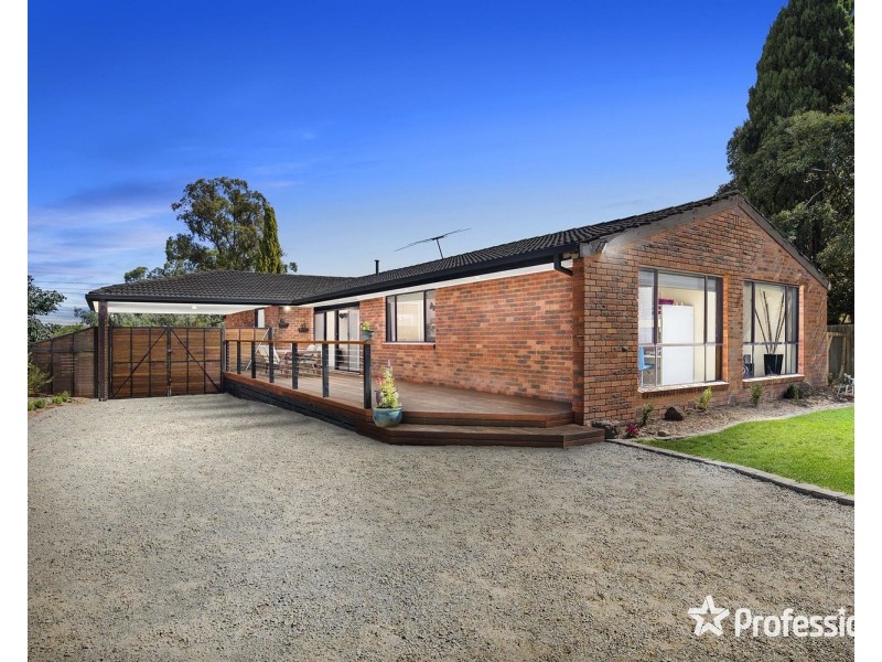 72 Woodville Road, Mooroolbark VIC 3138
