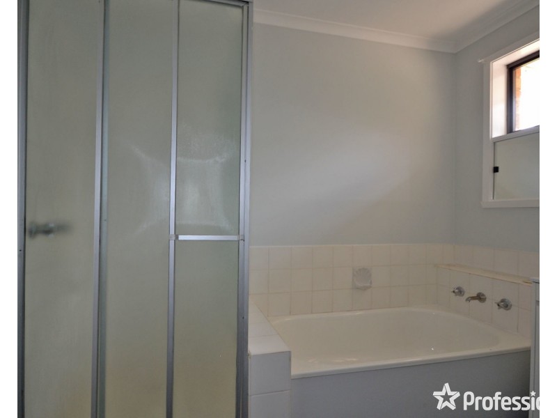 4 Terrung Court, Croydon VIC 3136